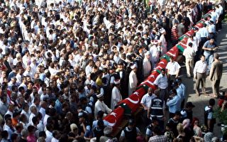 组图:土耳其为爆炸死难者举行葬礼