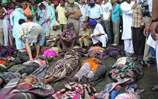 印度朝聖信徒踐踏事件 死亡人數增至一百五十人