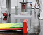 组图：热带风暴北冕吹倒香港奥运看板