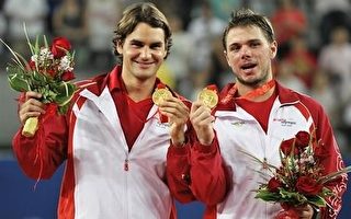奥运网球  男子双打瑞士费德瑞搭档夺金