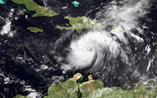 古斯塔夫飓风侵袭海地造成山崩土石流