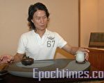 郑阶和爱茶成痴 石雕融合茶文化