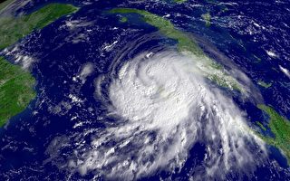 古斯塔夫飓风袭击古巴  威力增强为四级