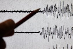 中国四川地震死亡人数增至二十五人