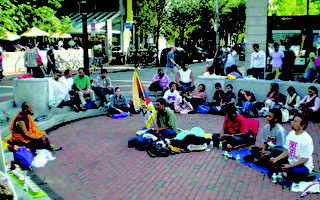 響應全球禁食抗暴 藏人哈佛廣場集會