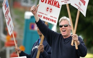 波音机械工人罢工 预计日损失1亿美元