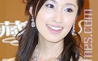 組圖：田中千繪披婚紗代言走秀 幸福洋溢