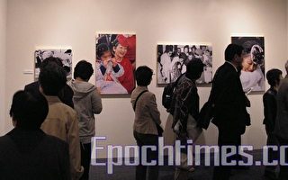 【组图】:东京的“王后和孩子们”摄影展受欢迎