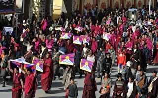 达赖呼吁藏人自行决定西藏走向