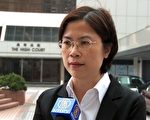 图：原告发言人、台湾法轮功团体律师朱婉琪（大纪元）