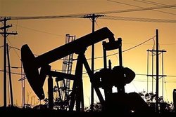 美國公布原油庫存前　國際油價重挫