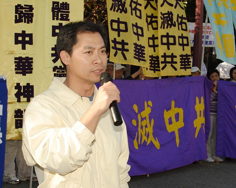 811152034001749--ss.jpg