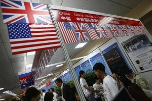 美外国学生人数上升 中国增近20%