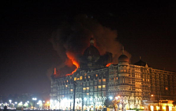 印度孟买连环恐怖攻击死亡上升至101人 恐怖份子 大纪元