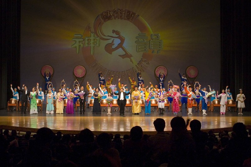 神韵票抢手 台五天狂卖两万张 高价特热销 | 大纪元