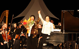 巴露华乐团举办周年纪念音乐会