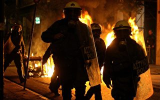 希臘各地暴力示威進入第二週