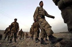 巴基斯坦部队取消休假  印巴边界增兵