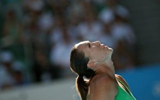 澳網女單三輪  楊科維琪苦戰兩盤淘汰杉山愛