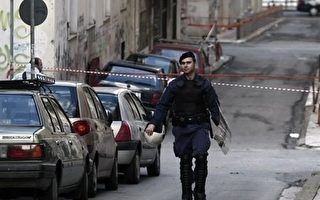 不明持枪者攻击雅典郊区警局 无人伤亡