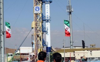 伊朗發射自製衛星上太空