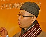 出家僧人：看演出覺得被救度了