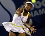 据法新社报导，美国网球女将大威廉丝（Venus Williams）今天在杜拜网球公开赛决赛以6比4，6比2击败法国选手哈莎诺（Virginie Razzano），拿下生涯第40座冠军奖杯，同时是她6年来首次返回世界排名前5名。//法新社