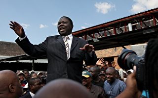 津巴布韦总理车祸受伤其妻身亡