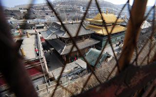 西藏增兵數萬 拉薩氣氛緊張