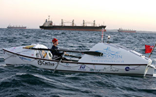 英国23岁女子挑战单人划桨横渡印度洋