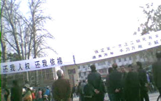 河北保定進京工人凌晨返回 維權行動持續
