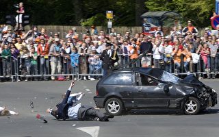 汽車猛衝荷蘭女王遊行隊伍 4人死亡