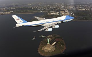奧巴馬座機紐約低飛引恐慌 白宮官員辭職