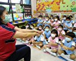 港議員批學券制度千瘡百孔