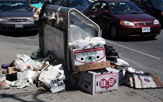 多伦多罢工 垃圾堆积 50万住家受影响