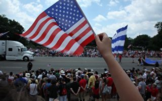 组图(四)华盛顿独立日游行—美国国旗