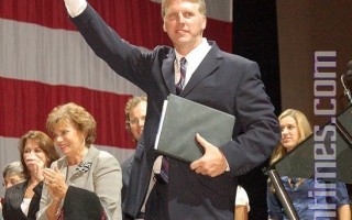 卡希爾將脫離民主黨參選州長