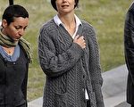 阿汤嫂凯蒂-霍尔姆斯（Katie Holmes）在澳洲拍摄恐怖片 ，身穿灰色毛衣的她，看起来老气横秋。(图/Getty Images)