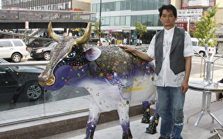 法拉盛奔牛节艺术牛展出