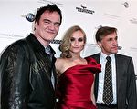 导演昆汀·塔伦蒂诺（ Quentin Tarantino）携主演黛安·克鲁格（Diane Kruger）、克里斯托弗·瓦尔兹（Christoph Waltz ）一起亮相。(图/Getty Images)