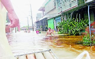 莫拉克颱風襲麻豆多村里仍泡水裡