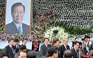 2009年8月18日到23日为金大中举行为期6天的国葬。这也是韩国历史上第一次为前总统举行国葬。(AFP)