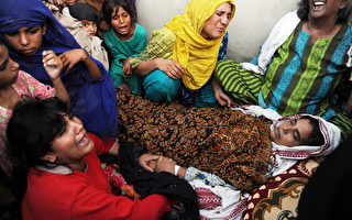 18名巴基斯坦人為領免費麵粉喪生