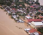 滯留菲律賓呂宋島的熱帶性低壓芭瑪，給呂宋島北部的山區帶來豪雨，引爆多起土石流。（AFP）