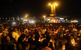 組圖：菲律賓民眾燭光悼念遇難人質