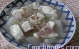 【健康輕食料理】蘿蔔魚湯