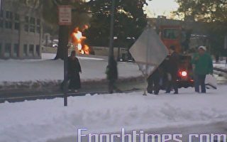 华盛顿市区一辆公交巴士意外自燃