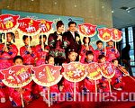 客委會主委黃玉振、藝人郎祖筠,歡迎民眾來參加全年不打烊的「2010客庄12大節慶」,深度體驗文化風情。(攝影:陳霆/大紀元)