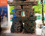 “善待海洋”罐头 打造水族奥运雕塑