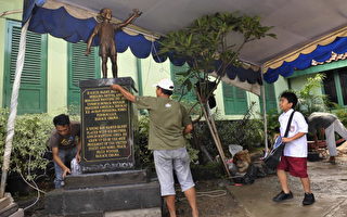 奧巴馬銅像引爭議  遷至當年就讀印尼小學